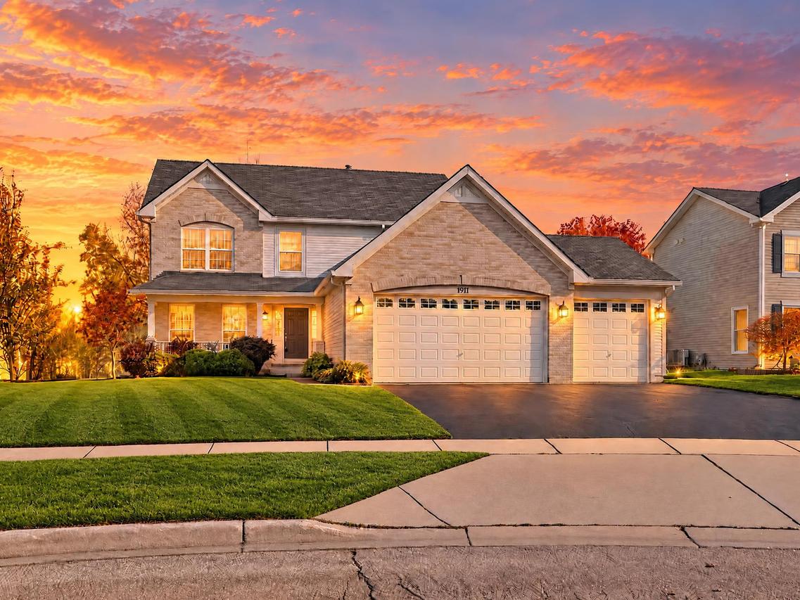 1911 Cameron Dr., Hampshire, IL 60140