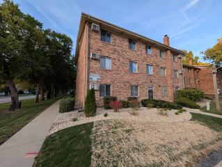 New Homes with Master Bedrooms on the 1st Floor in Crestwood: October 24th to October 30th