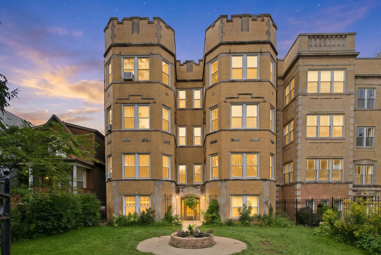 2640 W Logan Blvd. #102, Chicago, IL 60647