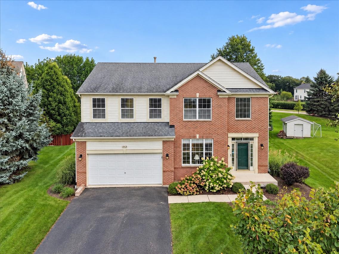 214 Thrush Cir., Lindenhurst, IL 60046