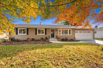 New Homes with Master Bedrooms on the 1st Floor That Attend Minooka Elementary School: October 24th to October 30th