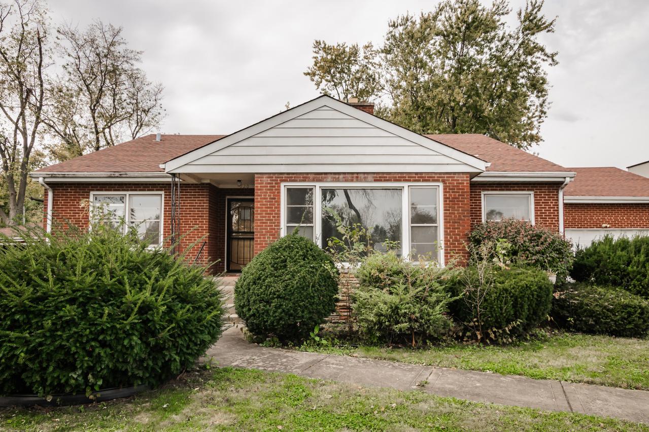 520 Ashland Ave., Chicago Heights, IL 60411