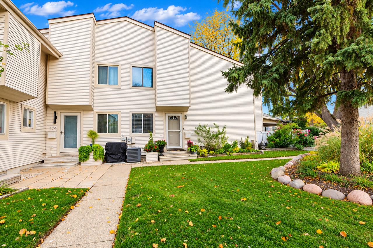 531 Verde Dr., Schaumburg, IL 60173