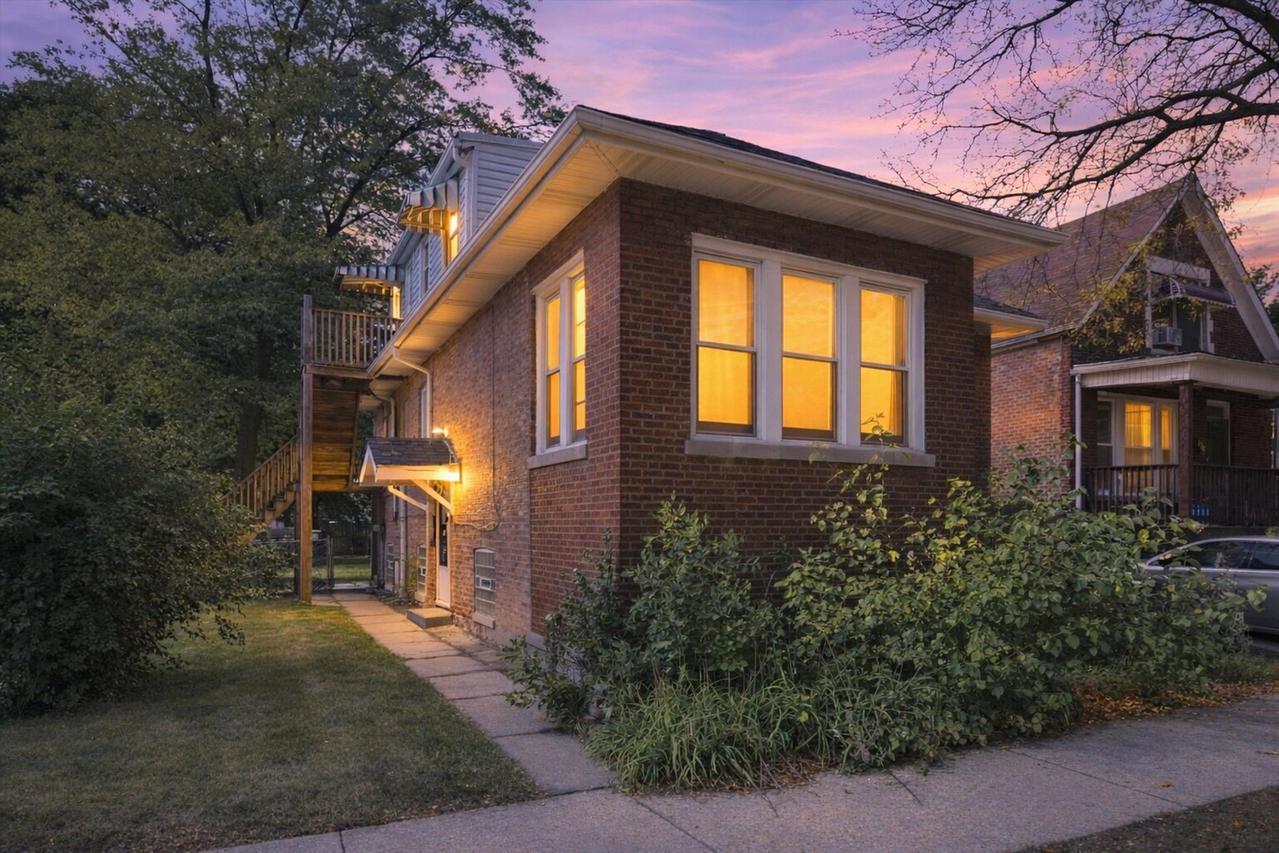 8956 S Morgan St., Chicago, IL 60620