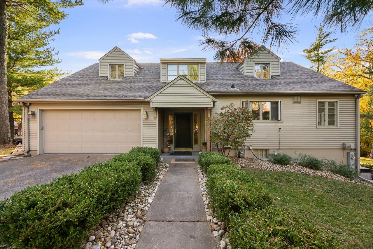 2120 31st Ave., Rock Island, IL 61201