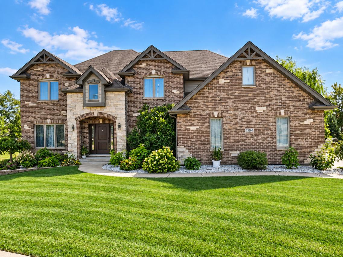 13100 Ballycastle Ct., Lemont, IL 60439
