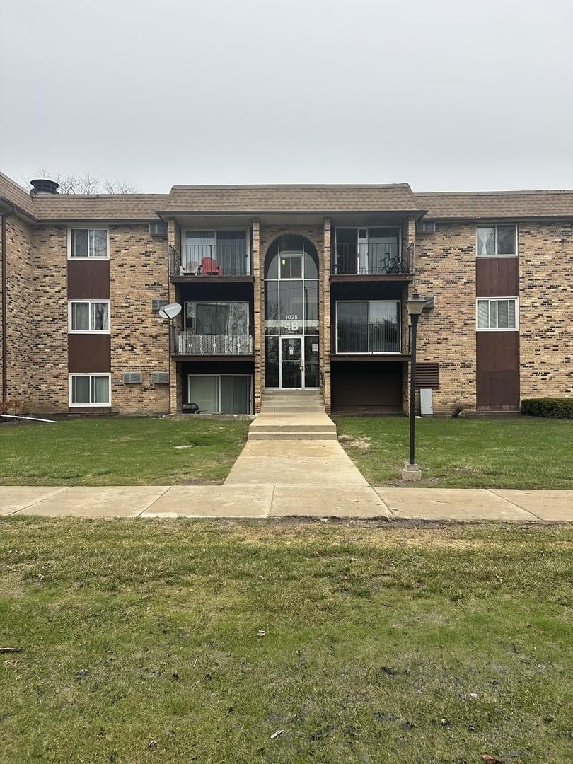 1025 Higgins Quarters Dr. #4-109, Hoffman Estates, IL 60169
