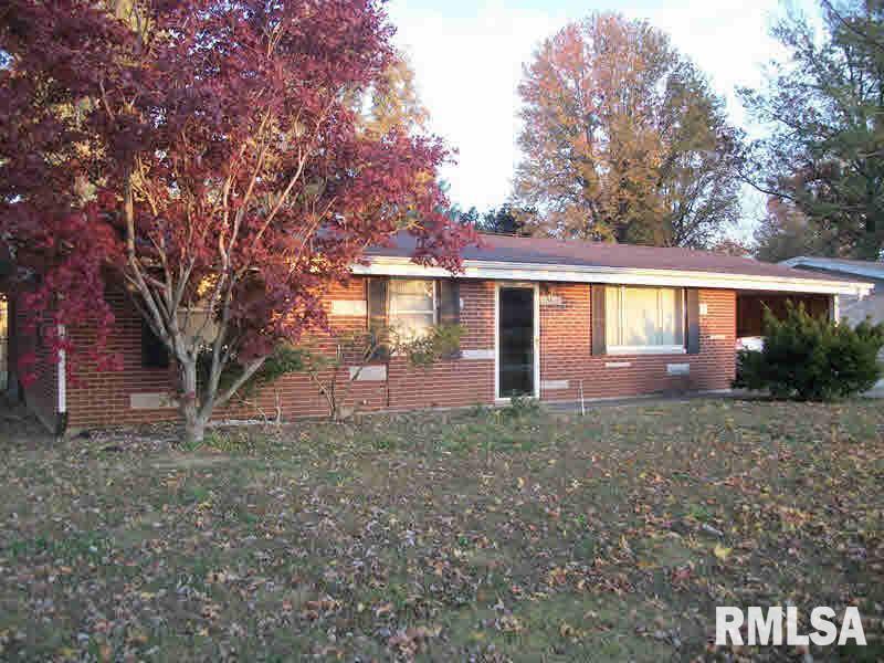 109 N Tower, Carbondale, IL 62901