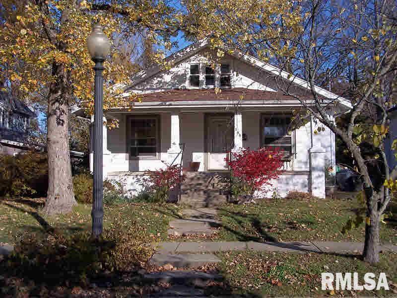 203 S Maple, Carbondale, IL 62901