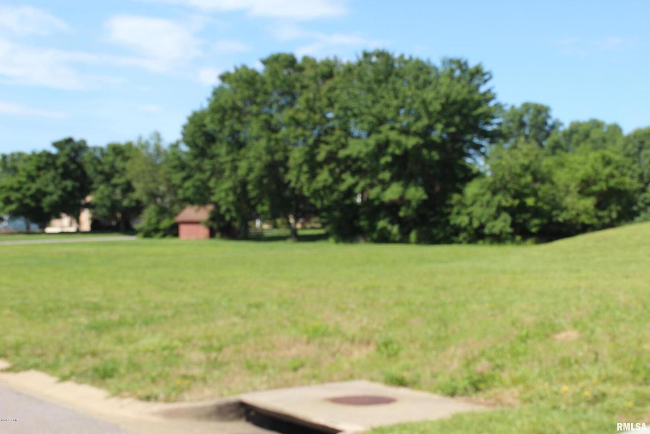 1802 Dew Drop, Marion, IL 62959