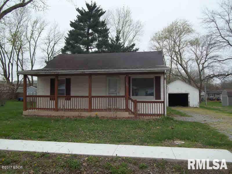 907 N Cochran, West Frankfort, IL 62896