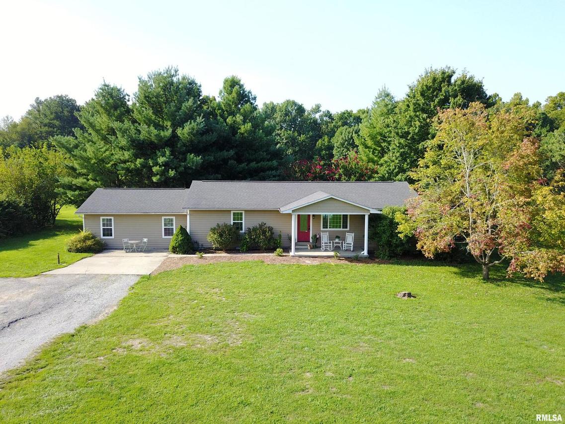 12145 Cattle Ln., Desoto, IL 62924