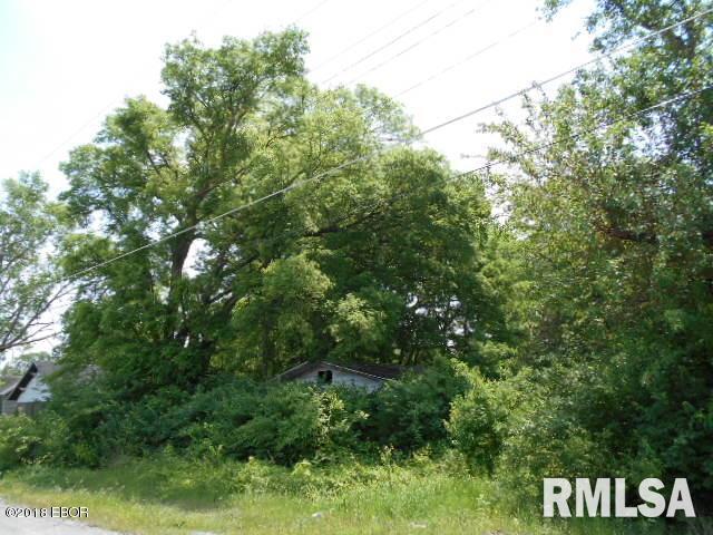 921 E Walnut St., Harrisburg, IL 62946