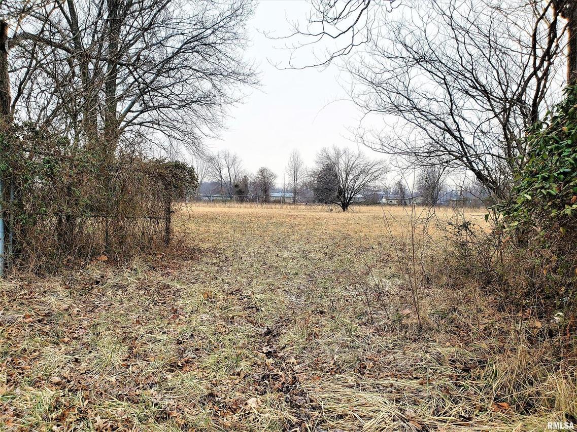 0000 White Oak Dr., Mt Vernon, IL 62864