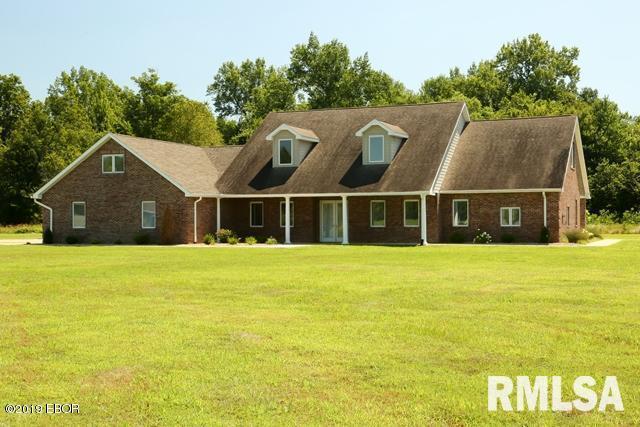 11768 Strawberry Rd., Carbondale, IL 62901