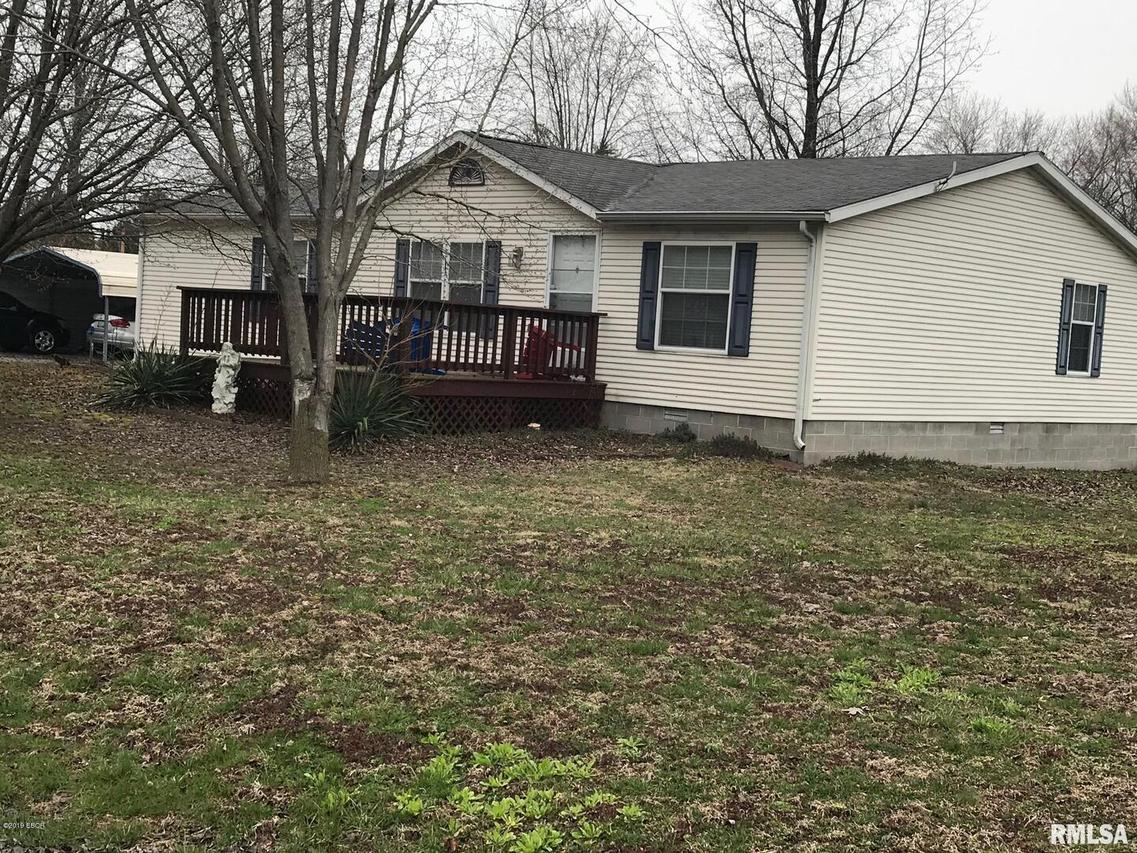 97 Sunset Gardens Dr., Murphysboro, IL 62966