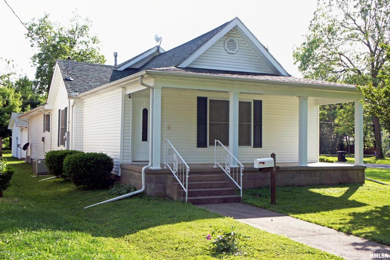 318 W 12th St., Metropolis, IL 62960