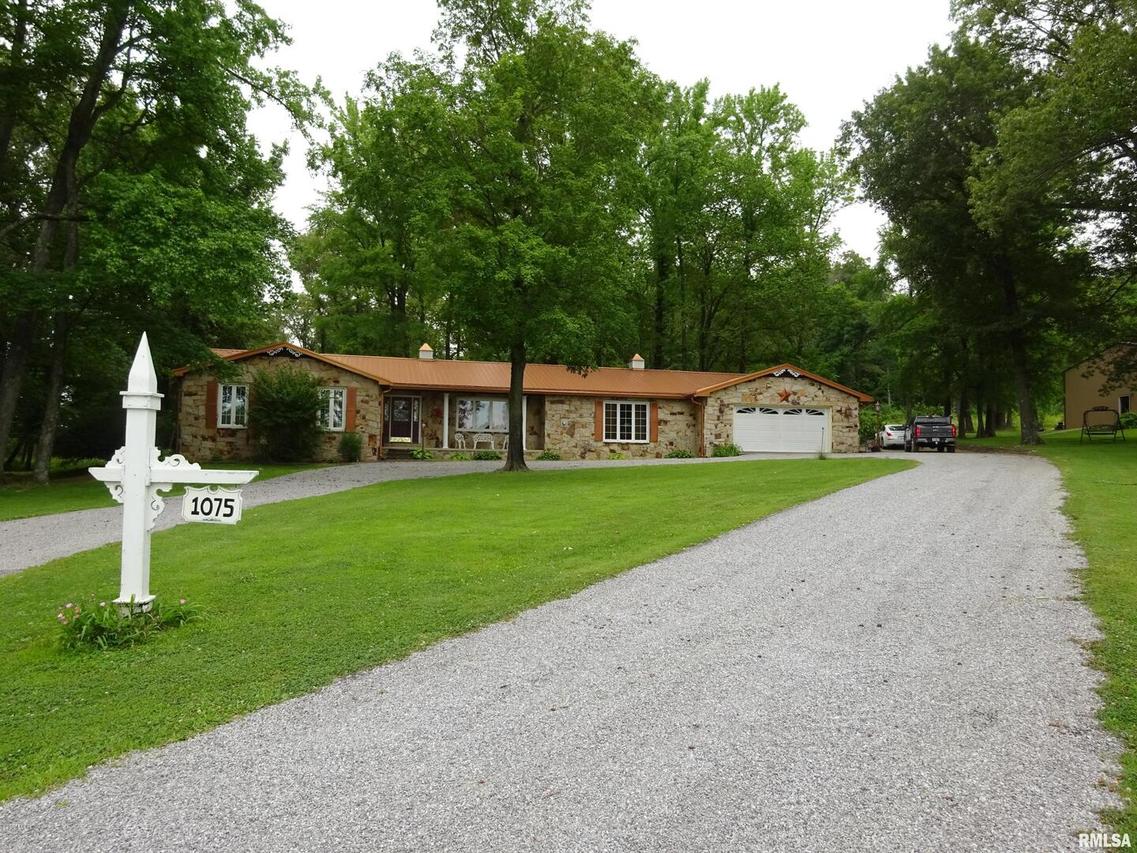 1075 Ingram Hill Rd., Harrisburg, IL 62946