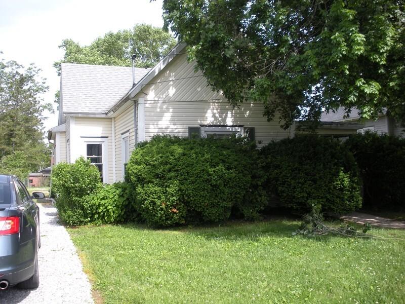 107 N Springer St., Carbondale, IL 62901