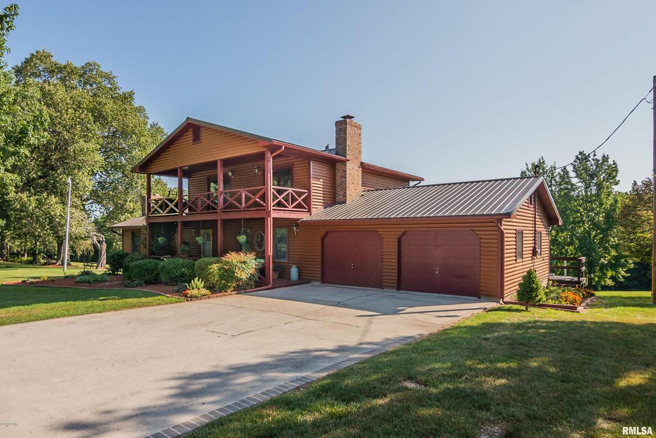 285 Sally Holler Rd., Harrisburg, IL 62946