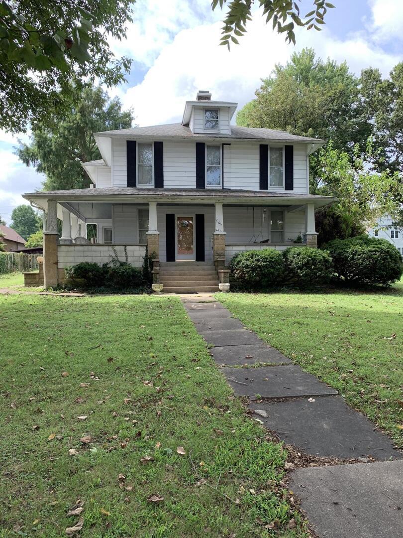 208 W Mulberry St., Pinckneyville, IL 62274