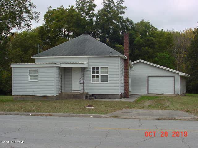 1730 Shomaker Dr., Murphysboro, IL 62966