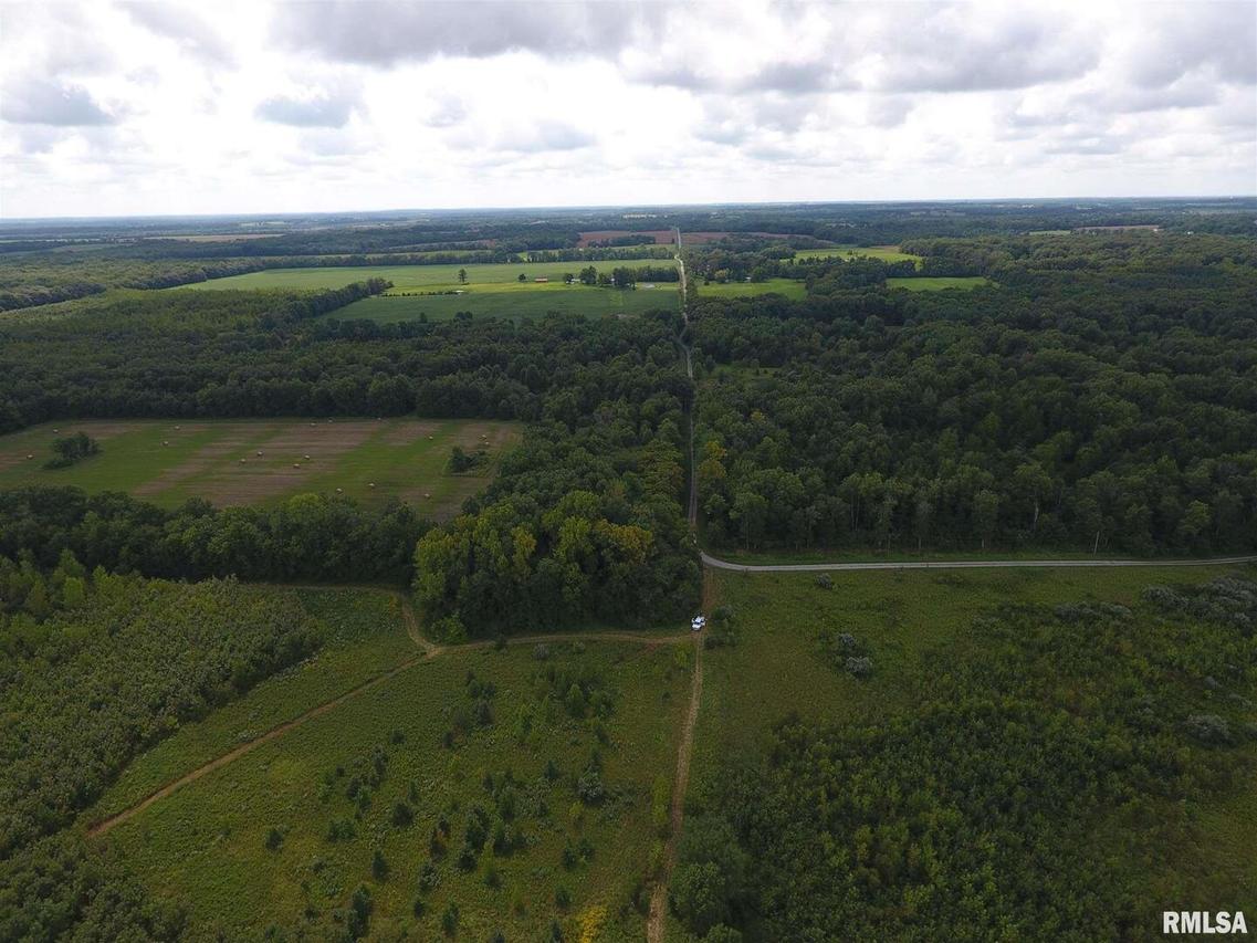 000 E County Road 2200 E Rd., Fairfield, IL 62837