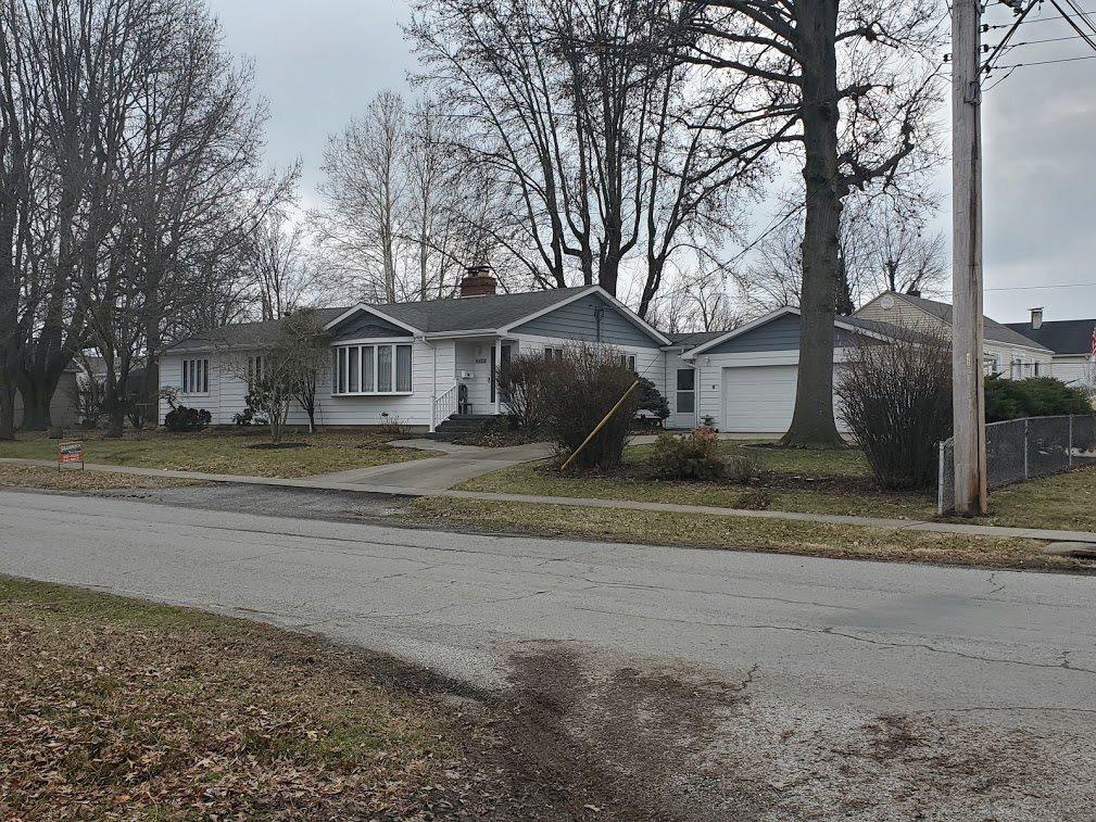 402 E Randolph St., Pinckneyville, IL 62274