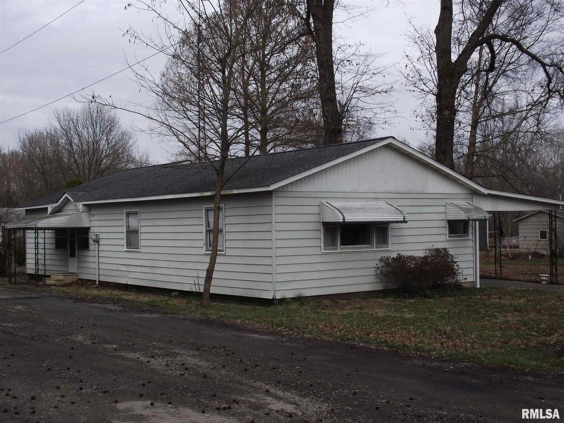 2378 Virginia Ln., Duquoin, IL 62832