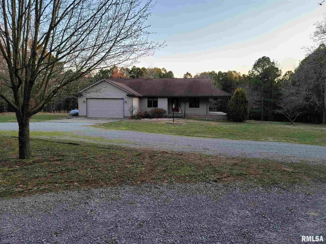 34 Mustang Ln., Simpson, IL 62985