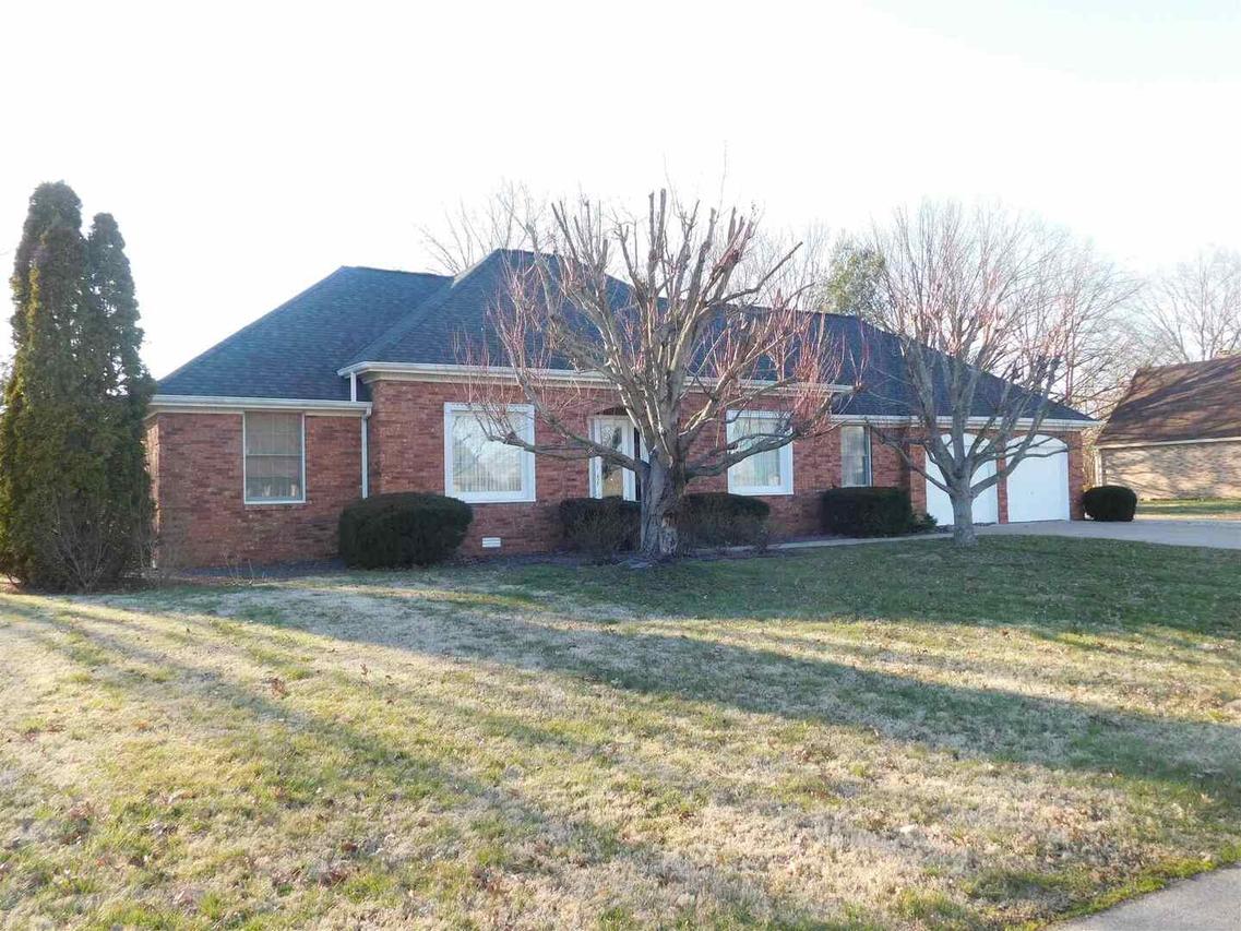 202 Dinah Ln., Marion, IL 62959