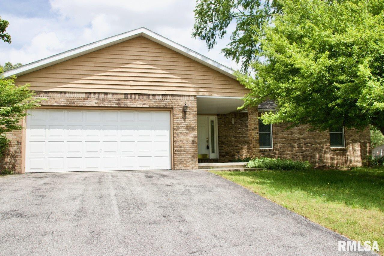 24 Louis Wides Dr., Murphysboro, IL 62966