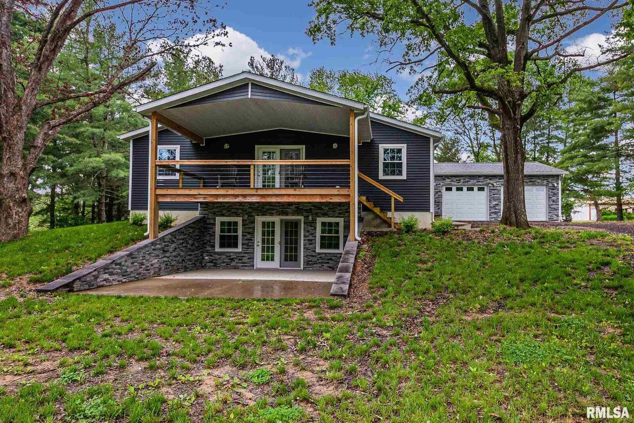 14105 N Country Club Ln., Mt Vernon, IL 62864