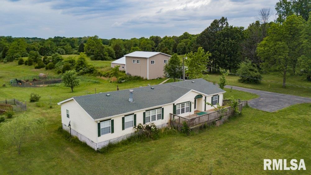 2225 S Thompsonville Rd., Thompsonville, IL 62890