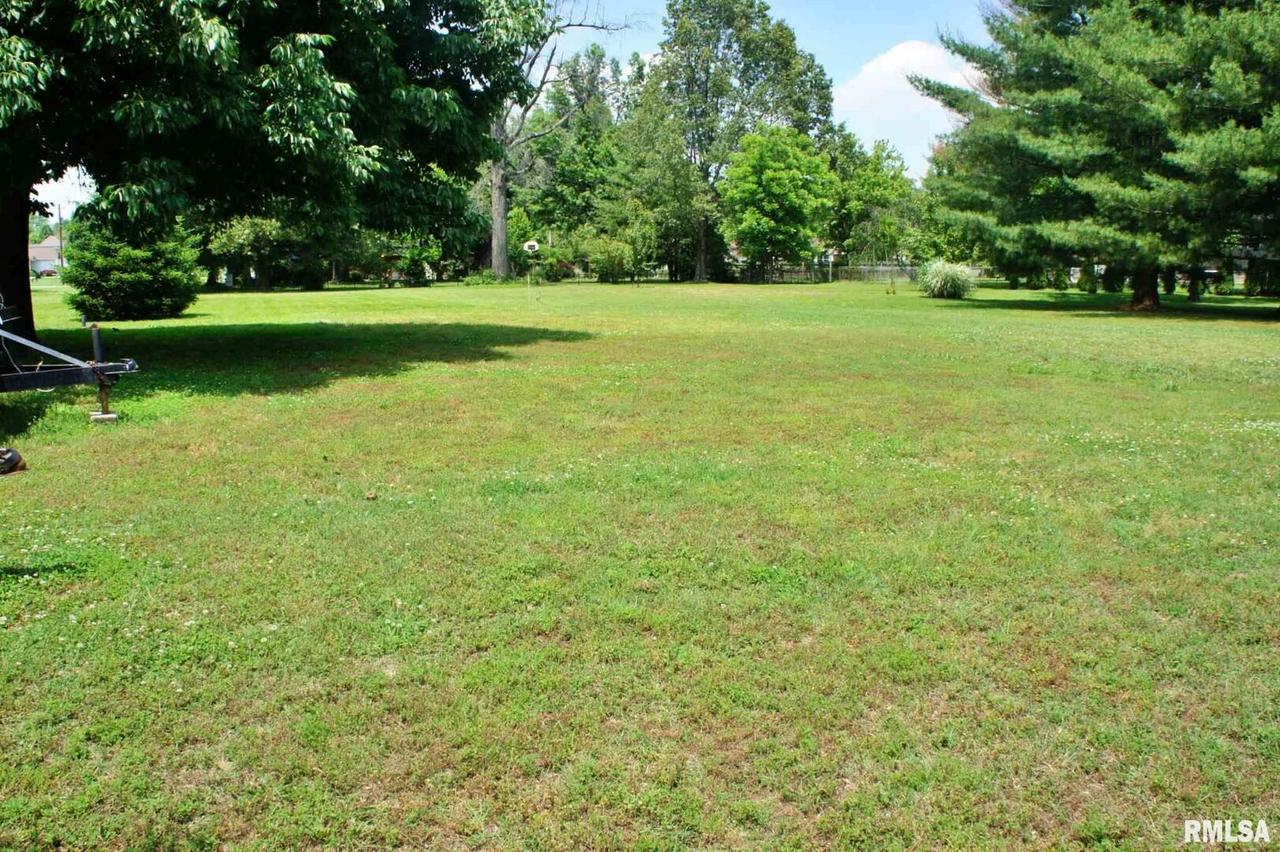 000 Dorris Dr., Metropolis, IL 62960