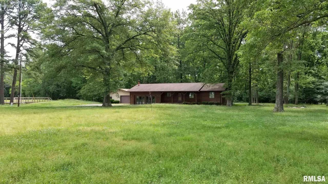 15690 E Blackward Ln., Mt Vernon, IL 62864