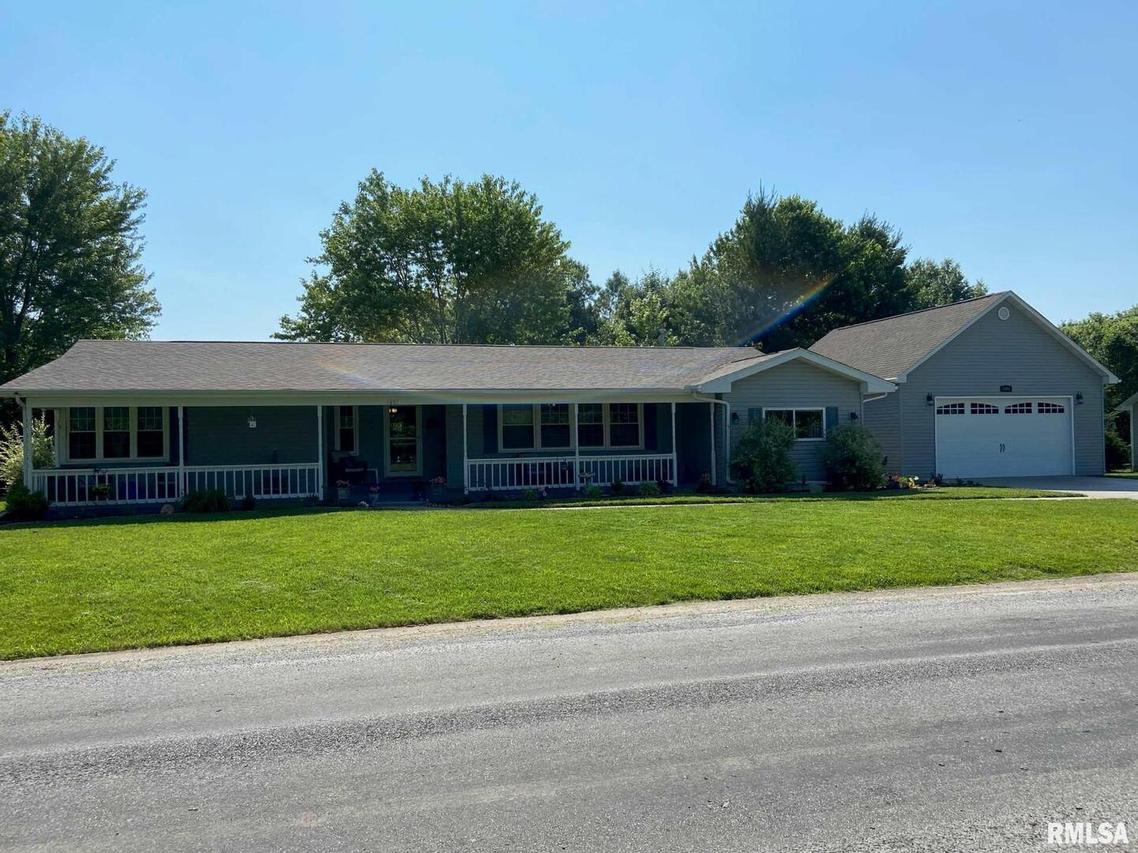 1401 Glopen Rd., Carbondale, IL 62901