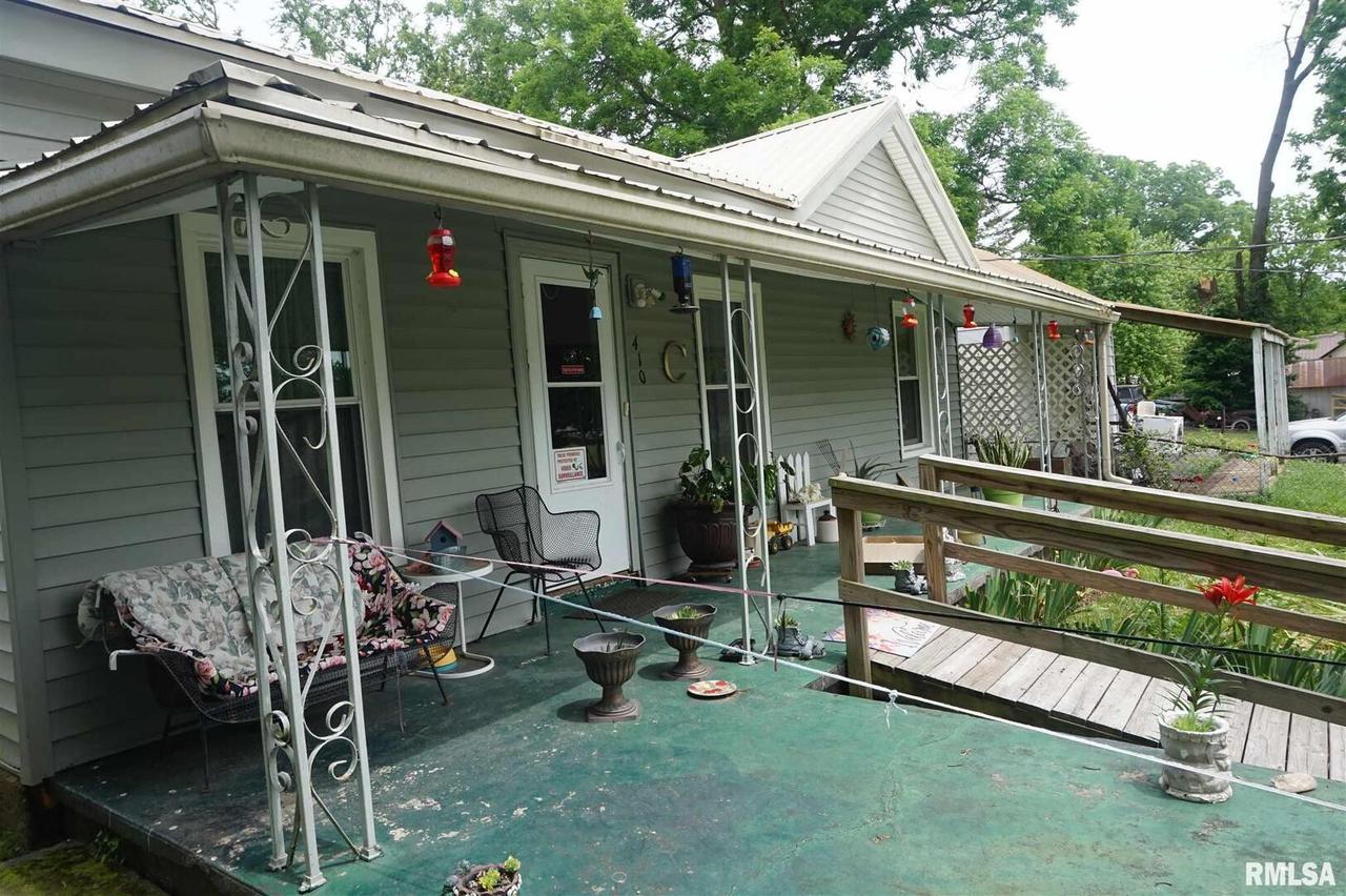 410 Main St., Grand Tower, IL 62942