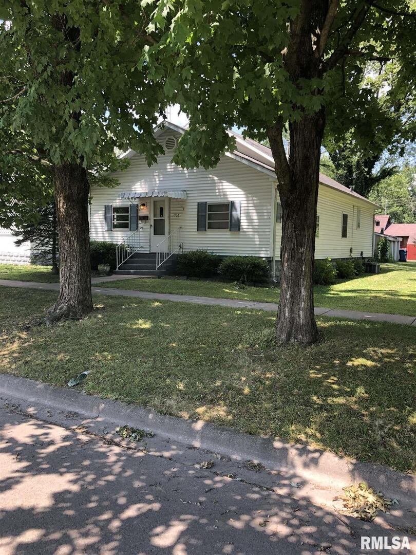 702 N Beech St., Centralia, IL 62801