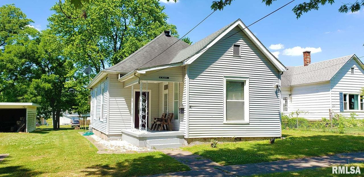 1110 N Mulberry St., Mt Carmel, IL 62863