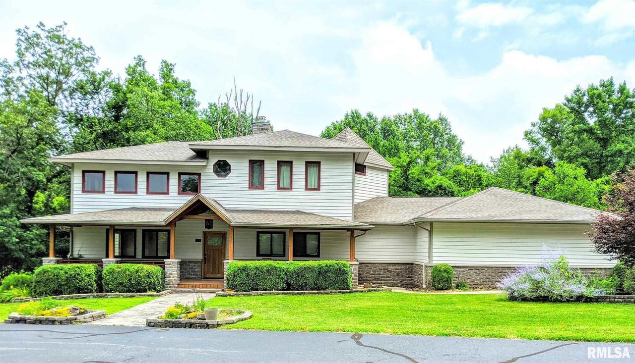 34 Lake Indian Hills Tr., Carbondale, IL 62902