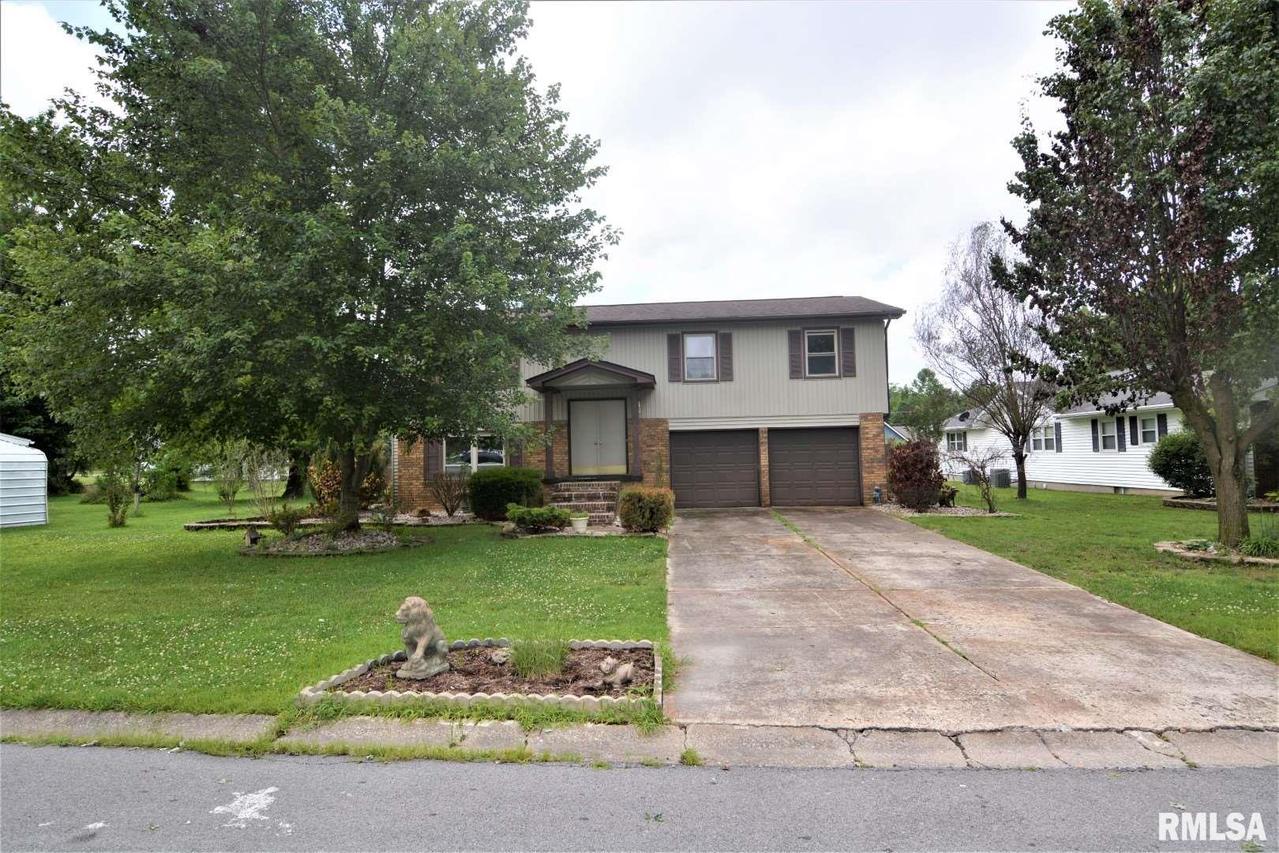 3303 W Hawthorn Ct., Marion, IL 62959