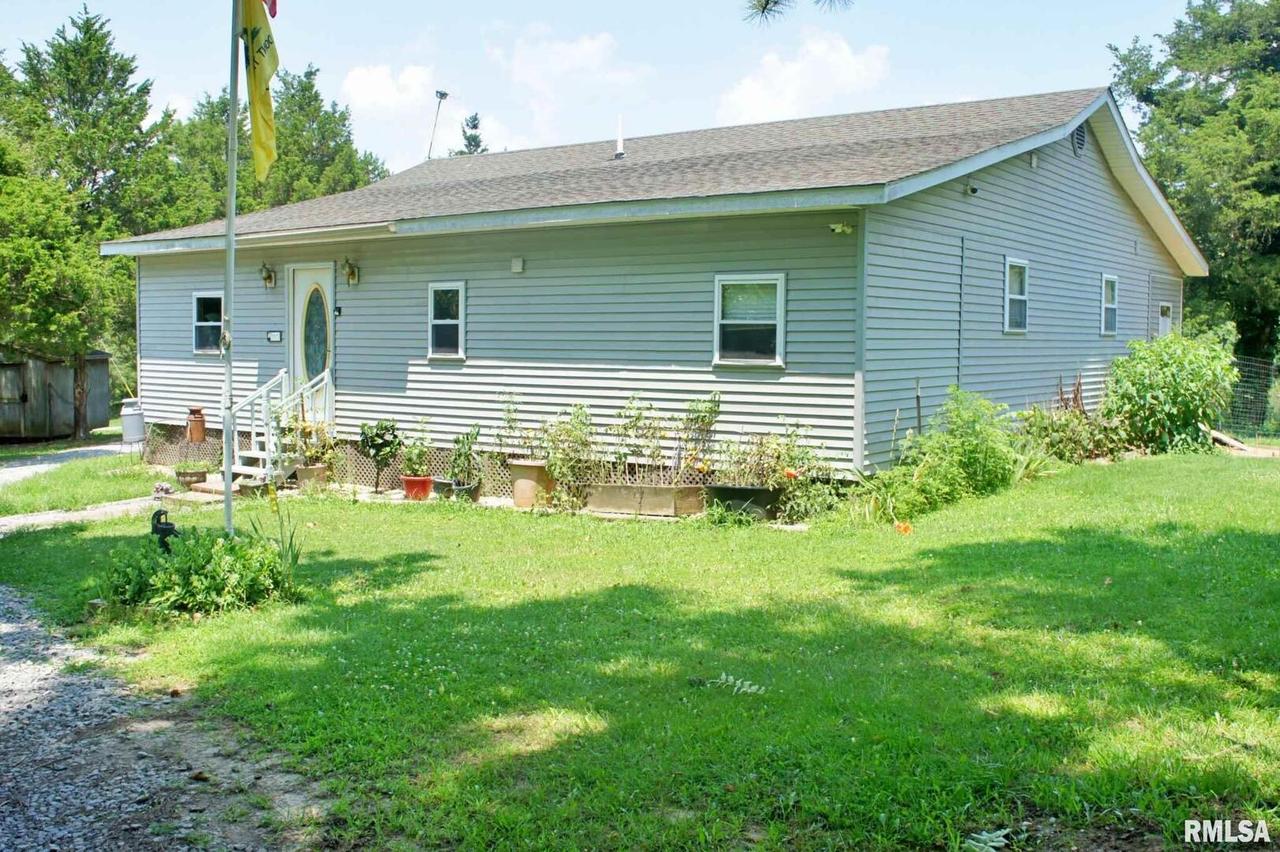 21906 Evergreen Dr., Creal Springs, IL 62922