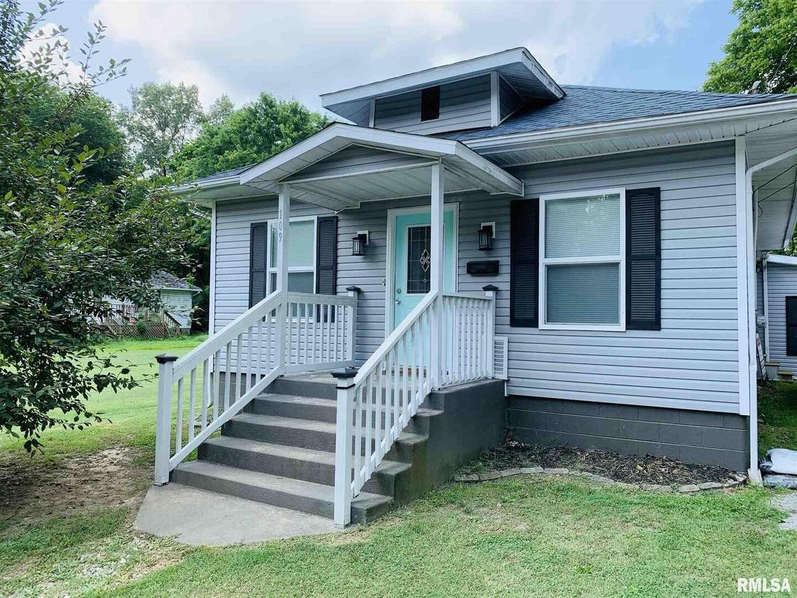 109 S Shaw St., Harrisburg, IL 62946
