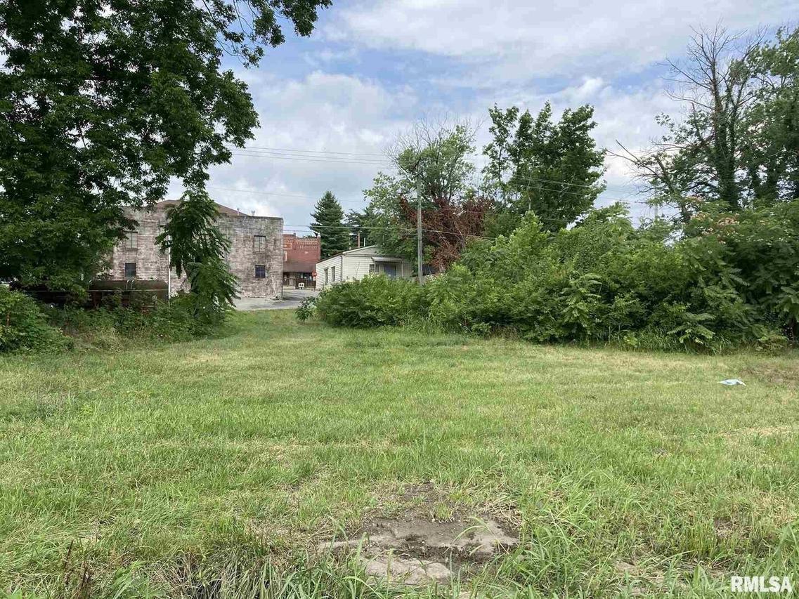 0000 Collins St., Goreville, IL 62939