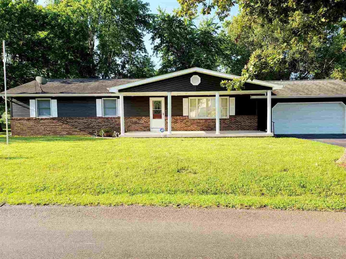 2112 W Cherry St., Herrin, IL 62948