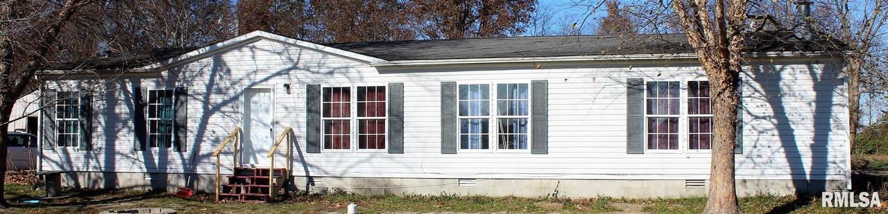 2326 W Main St., Salem, IL 62881