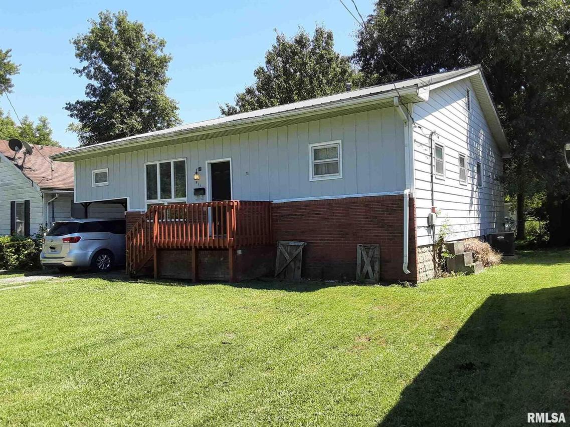 511 W Main St., Duquoin, IL 62832