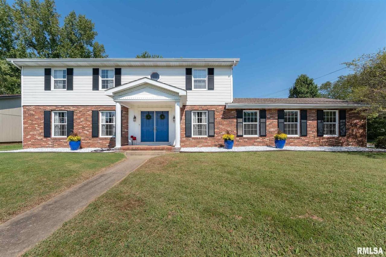 1800 Julianne Dr., Marion, IL 62959