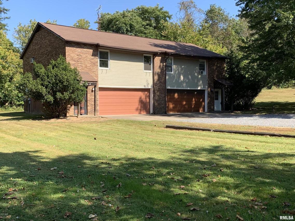 303 White Deer Run, Makanda, IL 62958